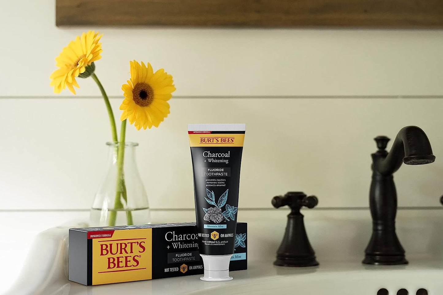 Burt's Bees Toothpaste, Natural Flavor, Charcoal 3 x 4.7oz